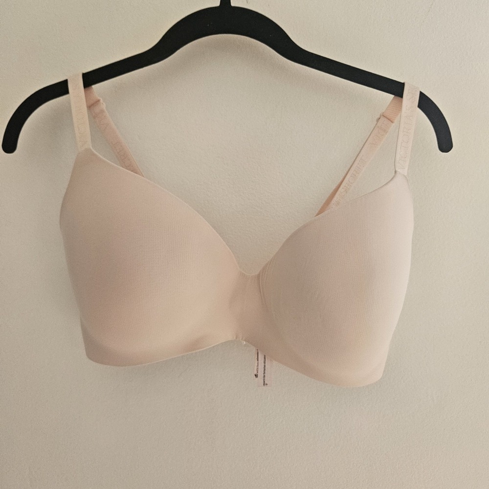 Victoria's Secret T-Shirt Lightly‎ Lined Wireless Bra Logo Strap 36DD Comfort